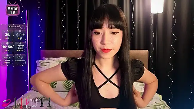 miyakimi0101 online show from June 11, 2026, 11:47 pm