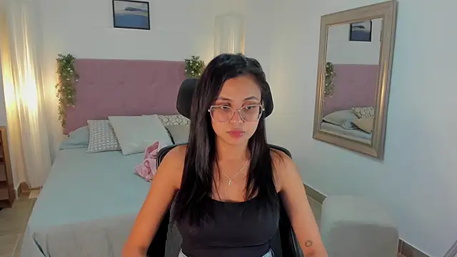 Lucia Brown  online show from July 31, 2026, 2:11 am