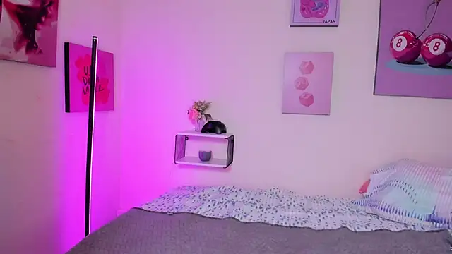 Selene bennet online show from January 16, 2026, 3:43 am