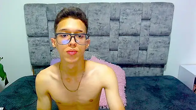 skinny bigcock02 online show from March 1, 2025, 7:37 pm