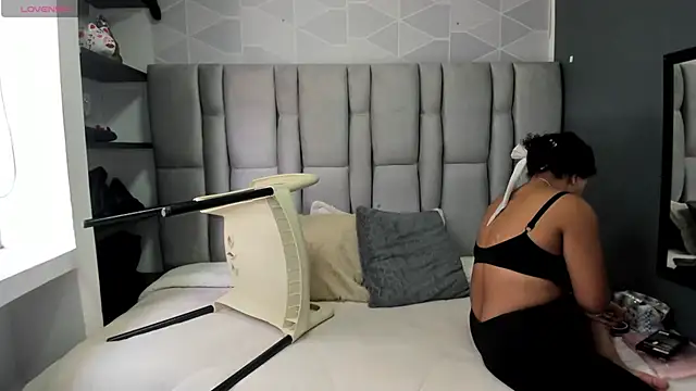 Snapshot of Natasha_rose__ chatting on September 16, 2025, 7:04 pm Natasha rose online show from September 16, 2025, 7:04 pm