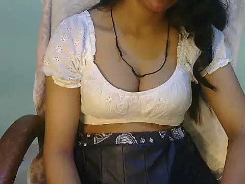 Cute Pihu01 online show from August 6, 2026, 7:49 pm
