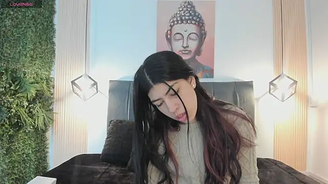 Cassie bloom online show from December 15, 2025, 8:02 pm