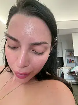 Snapshot of Mia_Splash chatting on July 28, 2026, 4:39 pm Mia Splash online show from July 28, 2026, 4:39 pm