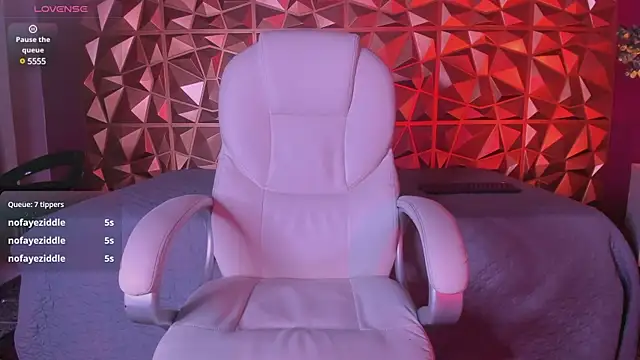 AlejandroStormm online show from March 12, 2025, 3:13 am