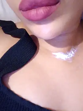 Sexlove1xo online show from November 4, 2025, 11:53 am