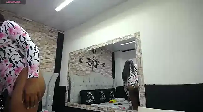 Snapshot of miha_sex91 chatting on March 1, 2025, 9:18 am miha sex91 online show from March 1, 2025, 9:18 am