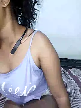 Snapshot of Ashugril_hot chatting on March 18, 2025, 10:14 am Ashugril hot online show from March 18, 2025, 10:14 am