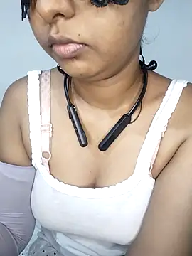 Snapshot of Ashugril_hot chatting on October 19, 2025, 5:41 am Ashugril hot online show from October 19, 2025, 5:41 am