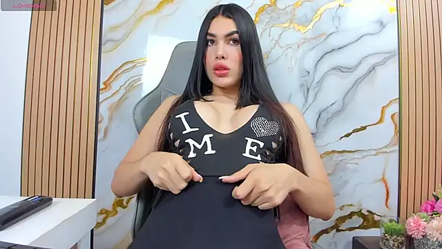 Hannaroosseee online show from June 20, 2026, 11:40 pm