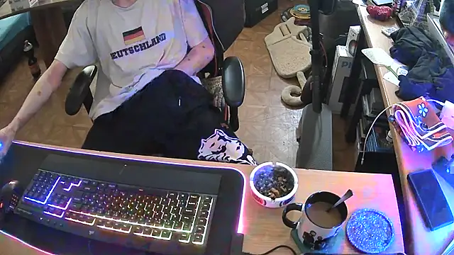 Snapshot of DerGeileLoveboy chatting on March 12, 2026, 1:17 pm DerGeileLoveboy online show from March 12, 2026, 1:17 pm