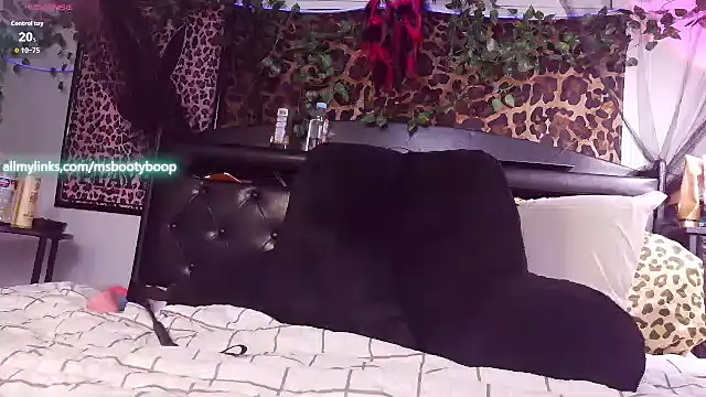 MsBootyBoop online show from June 28, 2026, 7:03 am