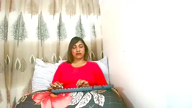 Snapshot of Indian_Erotic69 chatting on July 7, 2026, 6:47 am Indian Erotic69 online show from July 7, 2026, 6:47 am
