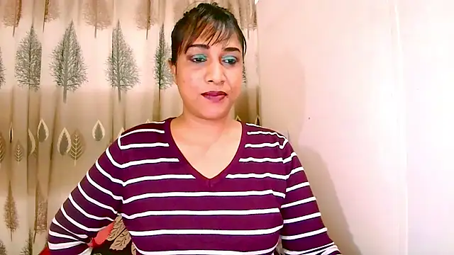 Snapshot of Indian_Erotic69 chatting on July 14, 2026, 5:23 am Indian Erotic69 online show from July 14, 2026, 5:23 am