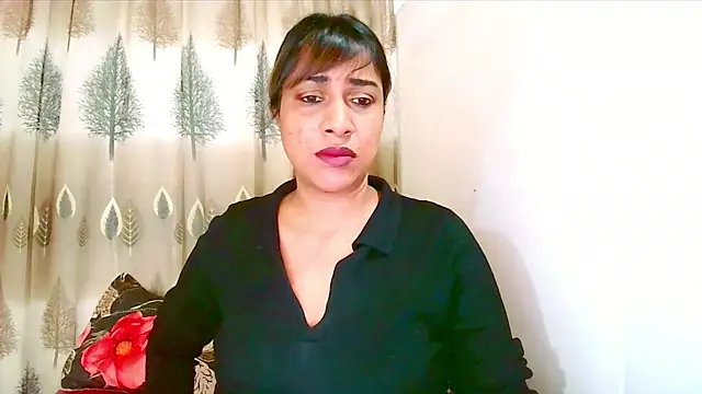 Snapshot of Indian_Erotic69 chatting on July 21, 2026, 5:21 am Indian Erotic69 online show from July 21, 2026, 5:21 am