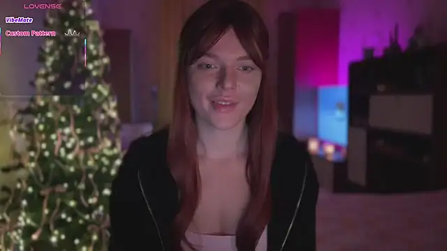 CherryRed Girl online show from December 20, 2025, 4:47 pm