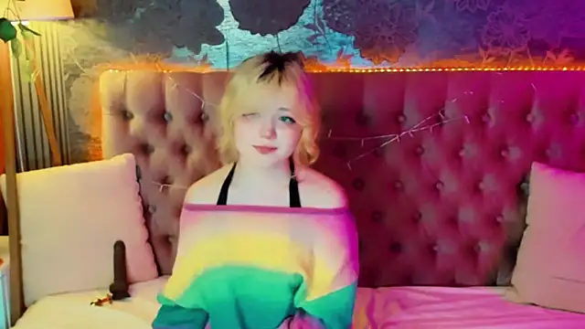 EmilyAngells online show from May 26, 2026, 7:26 am