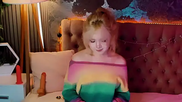 EmilyAngells online show from June 15, 2026, 6:04 am