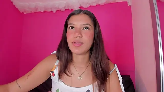 Snapshot of violett_24_ chatting on March 8, 2025, 3:13 pm violett 24 online show from March 8, 2025, 3:13 pm