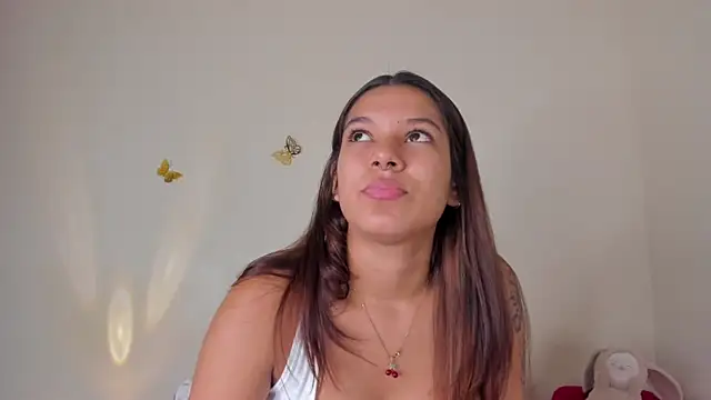 Snapshot of violett_24_ chatting on October 1, 2025, 11:22 pm violett 24 online show from October 1, 2025, 11:22 pm