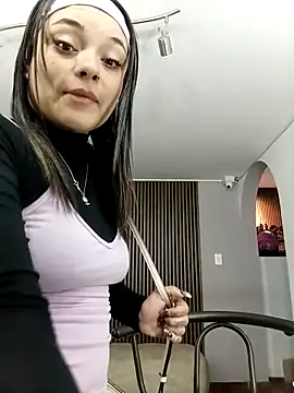 ChloeAllennn online show from April 23, 2026, 11:31 am