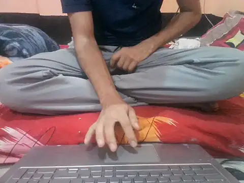 rahulkajuuu0909 online show from November 12, 2025, 5:46 pm