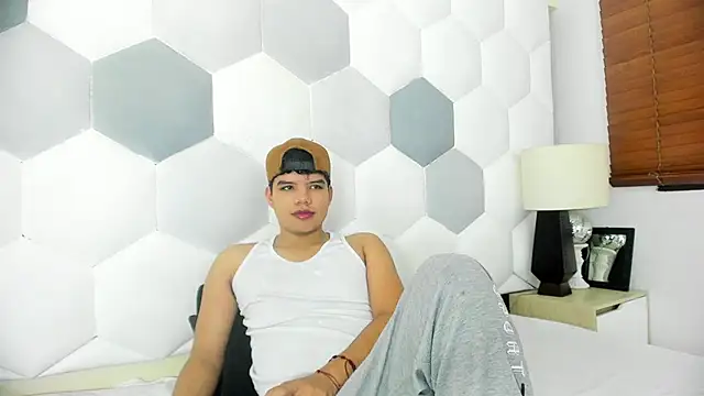 Axel Forte online show from March 12, 2026, 1:28 pm