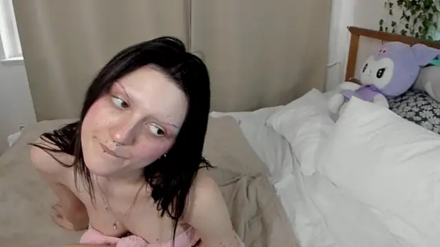 KimiSakura online show from February 28, 2025, 9:25 am