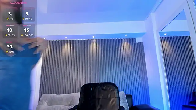 Snapshot of Ivaannaa_ chatting on October 31, 2025, 2:07 pm Ivaannaa online show from October 31, 2025, 2:07 pm