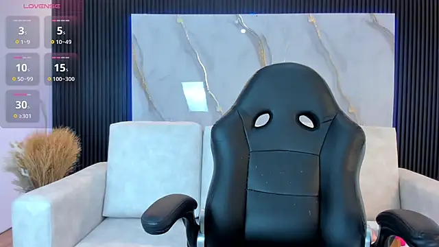 Snapshot of Ivaannaa_ chatting on November 6, 2025, 2:51 pm Ivaannaa online show from November 6, 2025, 2:51 pm