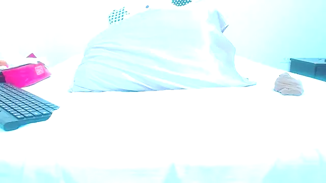 Snapshot of TattyHarrisquirtt chatting on November 14, 2025, 3:00 pm TattyHarrisquirtt online show from November 14, 2025, 3:00 pm