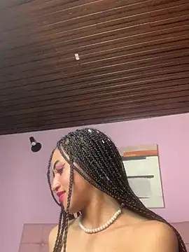 MichelleDiaz Pink online show from February 28, 2025, 10:41 am