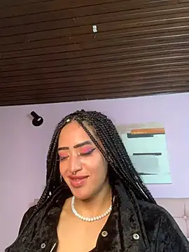 MichelleDiaz Pink online show from March 6, 2025, 9:47 am