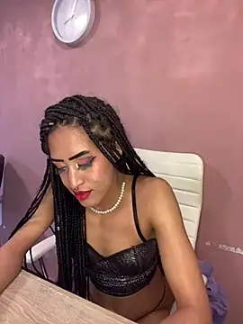 MichelleDiaz Pink online show from March 10, 2025, 6:27 am