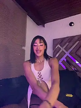 MichelleDiaz Pink online show from September 25, 2025, 4:05 am