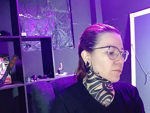 Snapshot of Pandora_9666 chatting on September 18, 2025, 2:19 pm Pandora 9666 online show from September 18, 2025, 2:19 pm