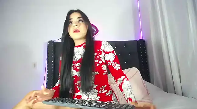 Snapshot of AprilHotty chatting on March 16, 2025, 10:31 pm AprilHotty online show from March 16, 2025, 10:31 pm