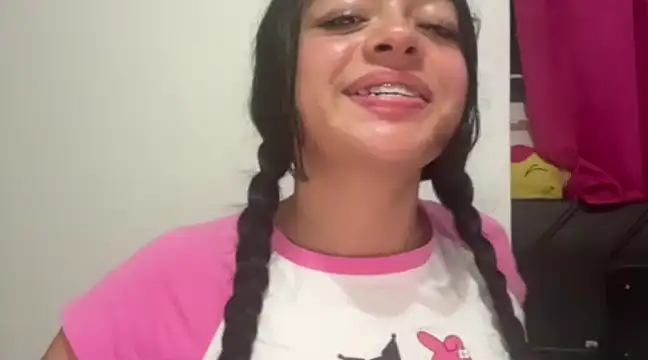 Snapshot of hellokitty__valery chatting on February 21, 2025, 2:28 am hellokitty valery online show from February 21, 2025, 2:28 am