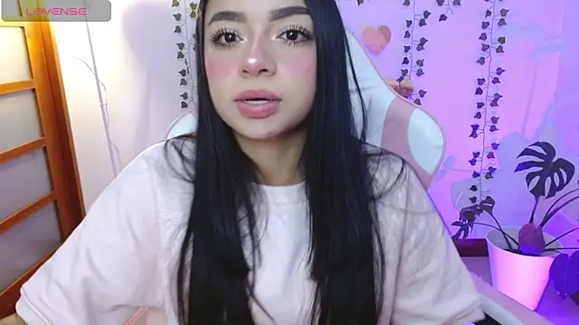 hellokitty  valery online show from June 19, 2026, 4:06 am