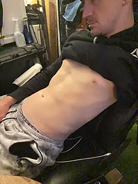 Snapshot of Polaroid_White chatting on November 3, 2025, 7:20 am Polaroid White online show from November 3, 2025, 7:20 am