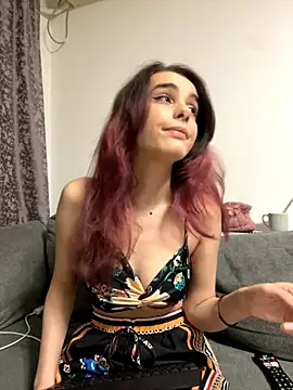 Snapshot of Mazzekyn chatting on November 13, 2025, 7:24 pm Mazzekyn online show from November 13, 2025, 7:24 pm