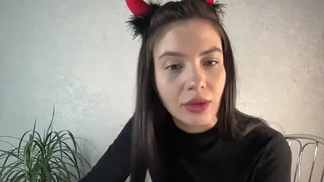 Snapshot of Just_Scarlet_ chatting on March 14, 2025, 11:23 am Just Scarlet online show from March 14, 2025, 11:23 am