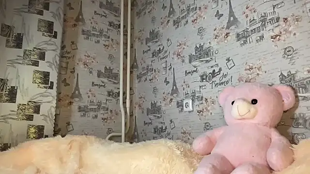 Snapshot of Just_Scarlet_ chatting on March 22, 2025, 3:31 pm Just Scarlet online show from March 22, 2025, 3:31 pm