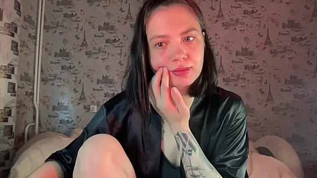 Snapshot of Just_Scarlet_ chatting on September 12, 2025, 6:24 am Just Scarlet online show from September 12, 2025, 6:24 am