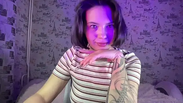 Snapshot of Just_Scarlet_ chatting on October 18, 2025, 11:55 am Just Scarlet online show from October 18, 2025, 11:55 am