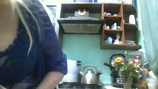 Heidi-Helga online show from November 5, 2025, 4:01 am