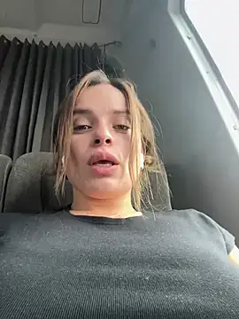 Snapshot of gynna_kimera chatting on March 6, 2025, 4:07 pm gynna kimera online show from March 6, 2025, 4:07 pm