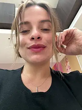 Snapshot of gynna_kimera chatting on March 6, 2025, 7:10 pm gynna kimera online show from March 6, 2025, 7:10 pm