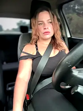 Snapshot of gynna_kimera chatting on October 17, 2025, 12:19 pm gynna kimera online show from October 17, 2025, 12:19 pm