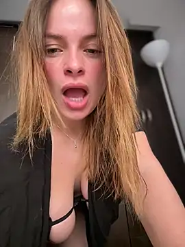 Snapshot of gynna_kimera chatting on February 9, 2026, 3:38 pm gynna kimera online show from February 9, 2026, 3:38 pm